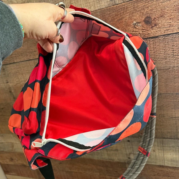 NWOT KAVU One Of A Kind “Got Dots” Rope Sling Bag - Picture 7 of 10